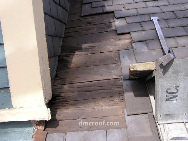 Cleveland Slate Roof Repair removing roof slate