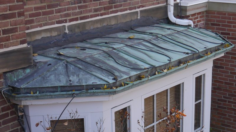 Original copper roof and gutter