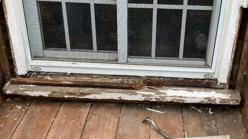 Incorrect edge nailing detail